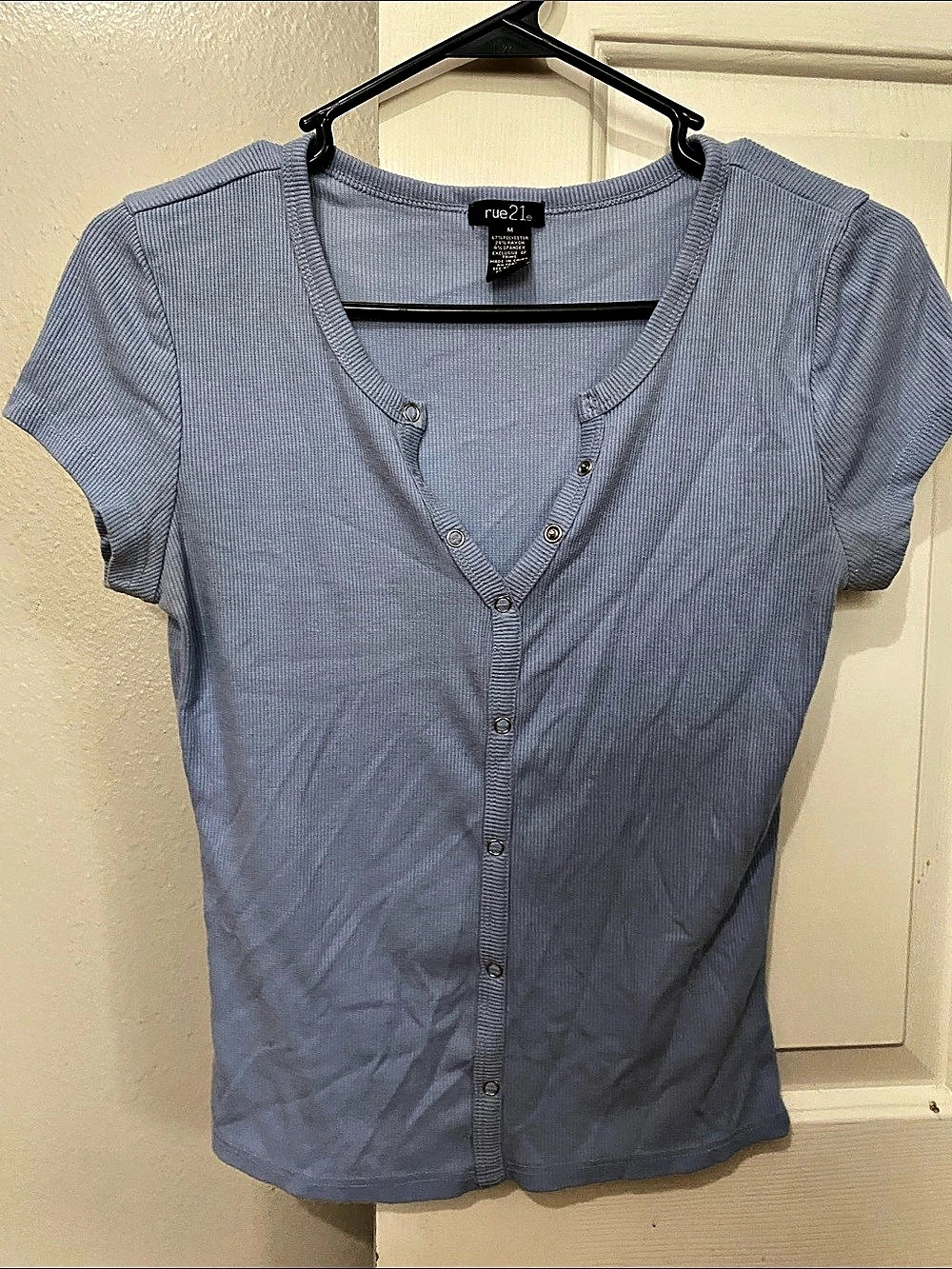 rue21 Short Sleeve Top in Blue Size Medium